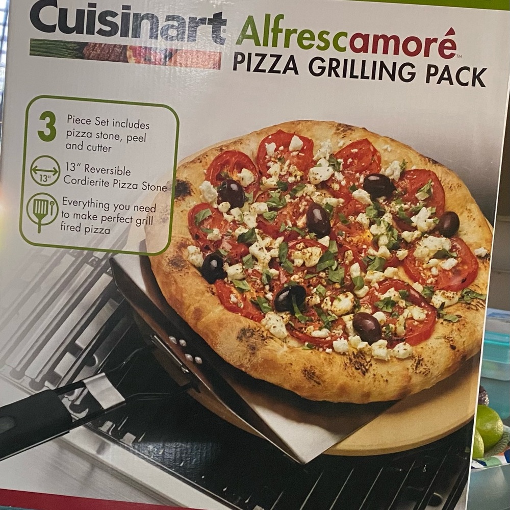 Cuisinart Alfrescamoré Pizza Grilling Pack - Black and Green